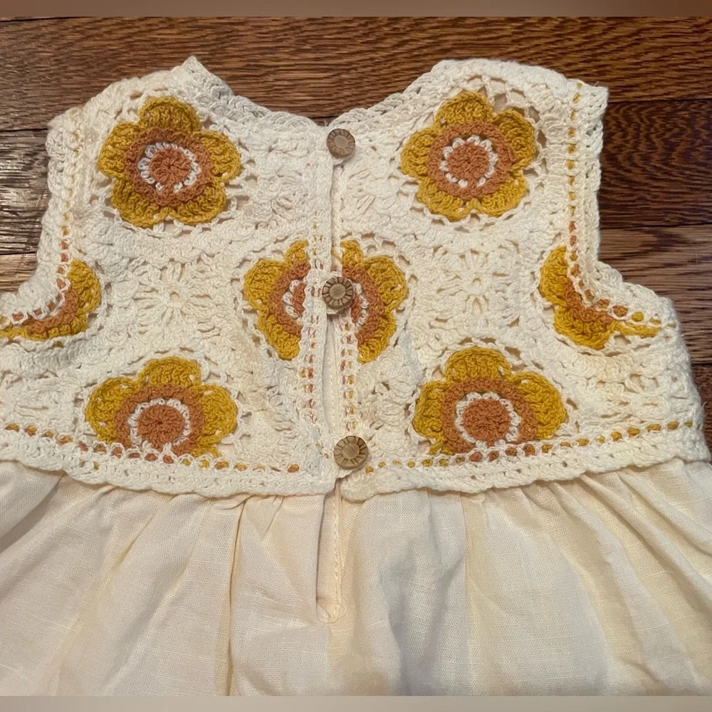 C & C California Kids Crochet Floral Top Size 18 Months